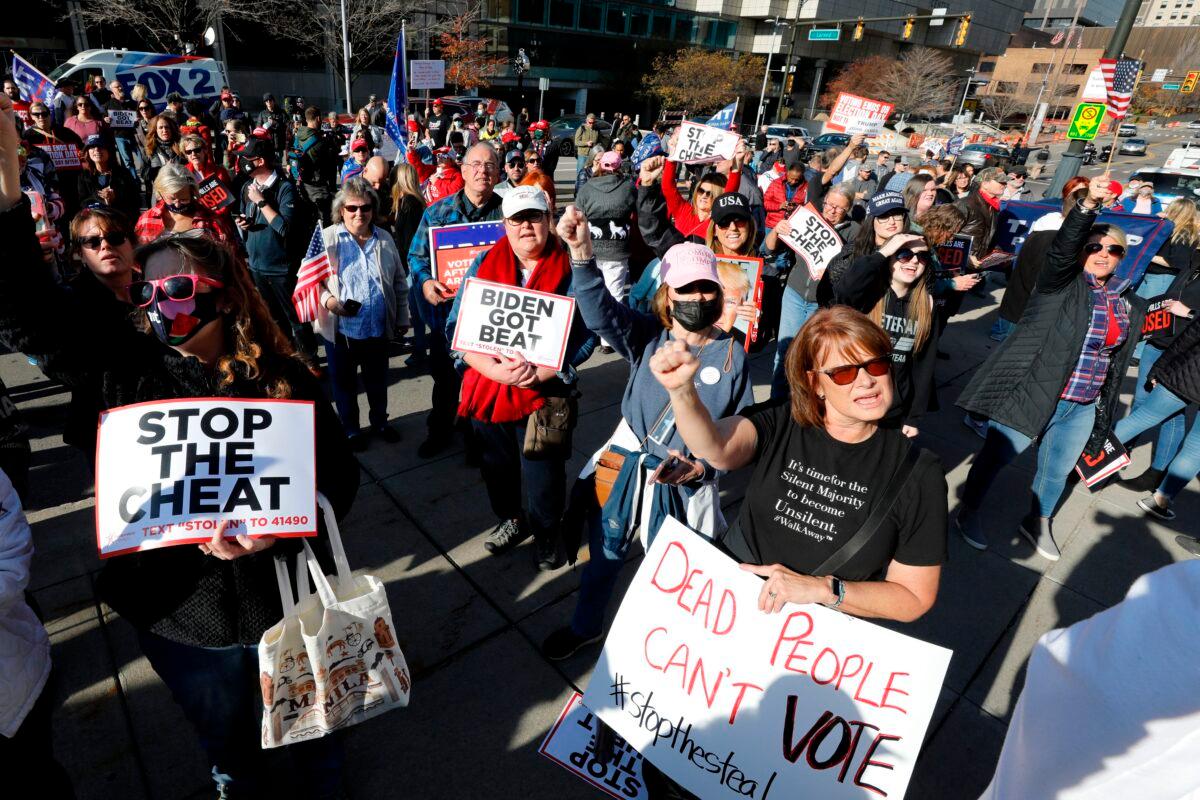 Supporters for President Donald Trump demonstrate outside of the TCF Center to protest the counting of votes for the 2020 general election in Detroit, on Nov. 6, 2020. (Jeff Kowalsky/AFP via Getty Images)