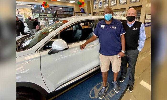 Helpful Veteran Gifted New Car, Named Hyundai Hometown Hero: ‘It’s Special What He Does’