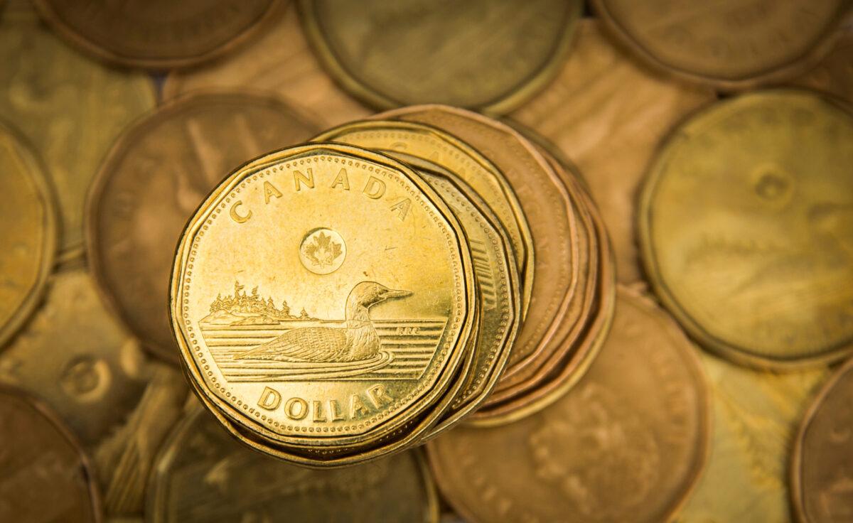 A Canadian dollar coin, commonly known as the "Loonie," in an illustration picture taken in Toronto on Jan. 23, 2015. (Mark Blinch/File Photo/Reuters)