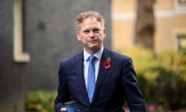 Secretary of State for Transport Grant Shapps arrives at Downing Street in London, on Nov. 10, 2020. (Leon Neal/Getty Images)