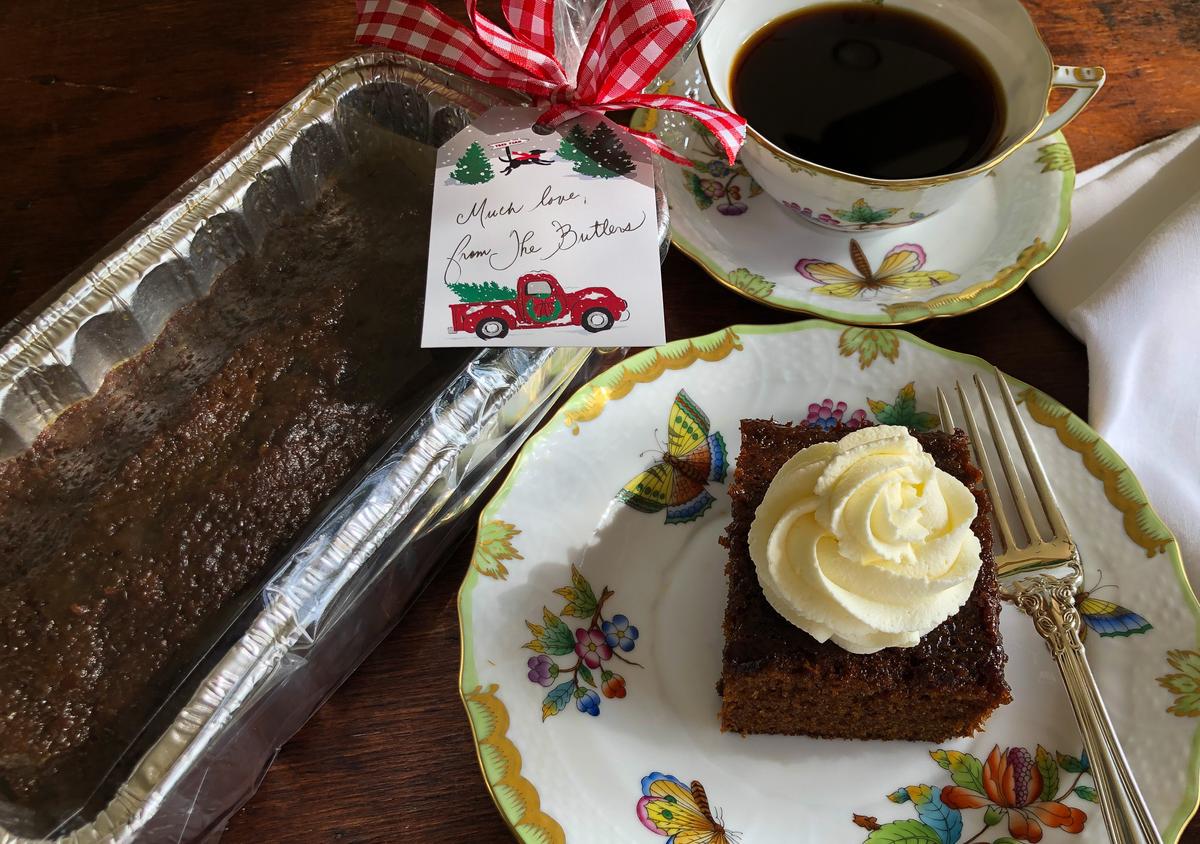 Mini loaves of gingerbread make great holiday gifts. (Courtesy of Susan Butler)
