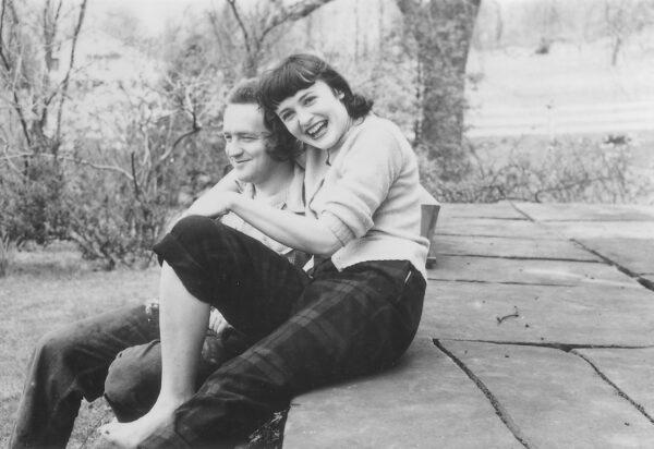 Andrew and Betsy Wyeth in Chadds Ford, circa 1940. (Courtesy of the Wyeth Family Archives)