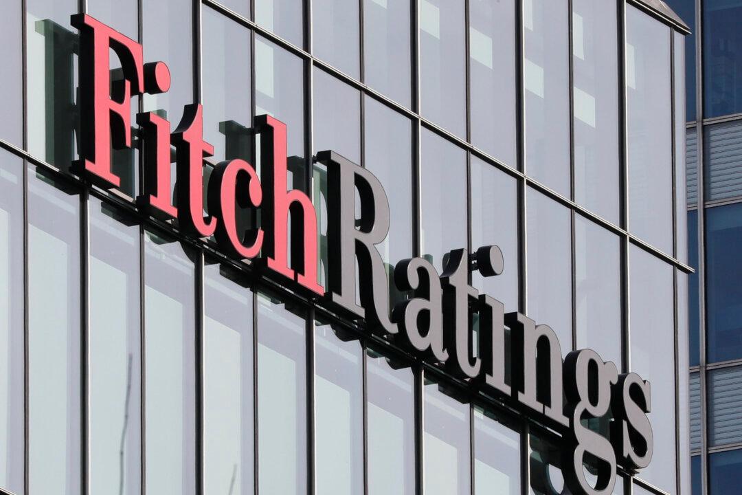 Fitch Warns Continued Partisanship on Debt Ceiling Will Hurt AAA Credit Rating