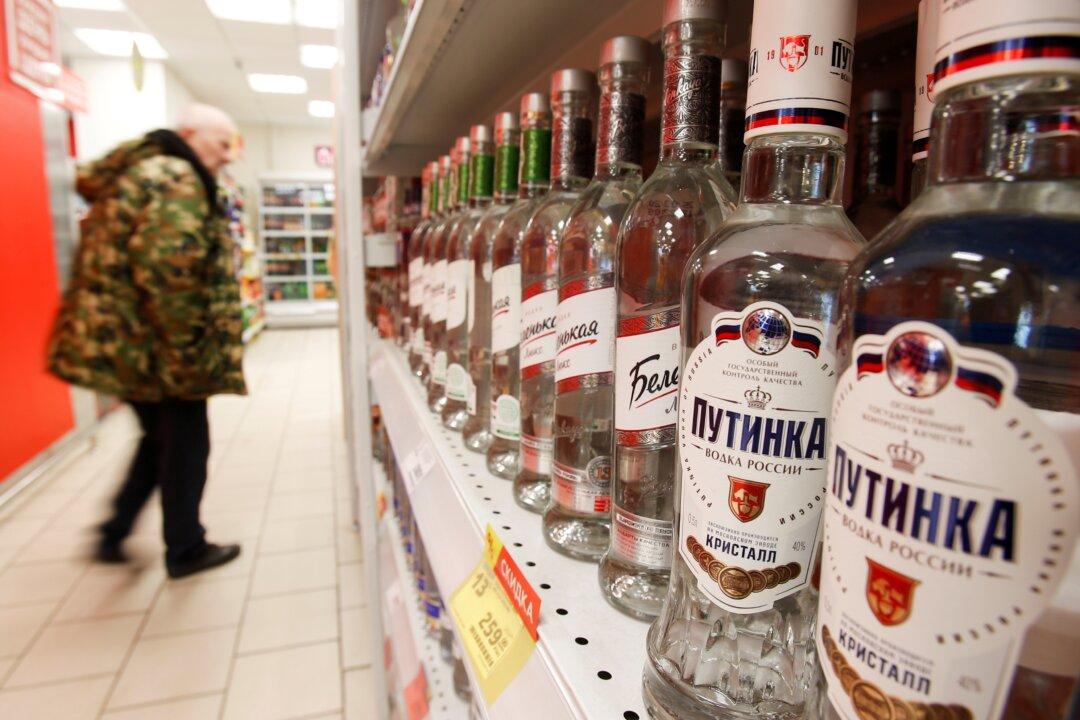 Don’t Mix Sputnik Vaccine With Alcohol, Says Russian Official