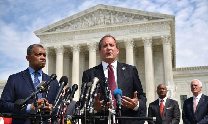 Texas Attorney General Threatens to Sue Biden Administration Over ‘Illegal Deportation Freeze’