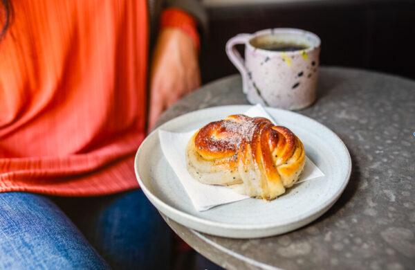 Swedish fika, with coffee and cardamom bun. (Christian Andersson/Apeloga)