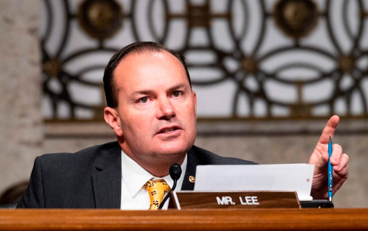 Sen. Mike Lee (R-Utah) speaks during a hearing in Washington on Nov. 17, 2020. (Bill Clark/Pool/AFP via Getty Images)