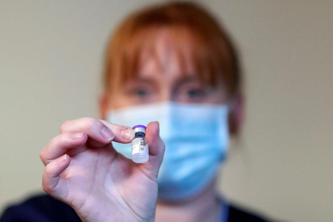 Aviation Workers ‘Must Not Be Forgotten’ for Vaccine: Airport Association CEO