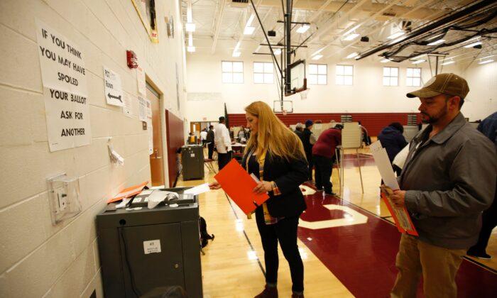 Pennsylvania County Votes to Investigate Voting Machines Over ‘Errors’