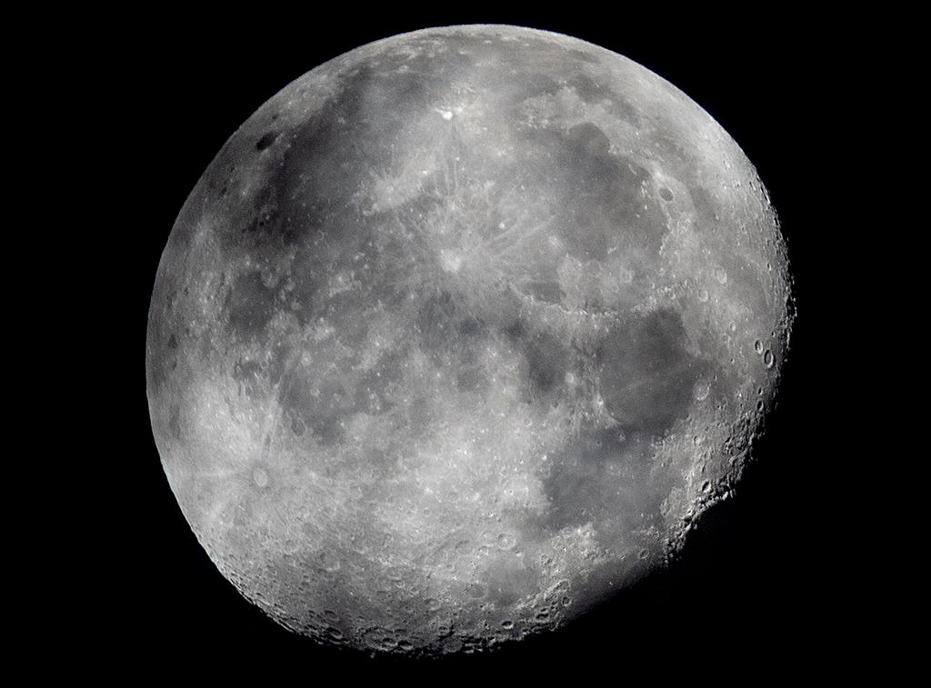 Canada Inks Deal With U.S. to Send Astronaut Around the Moon