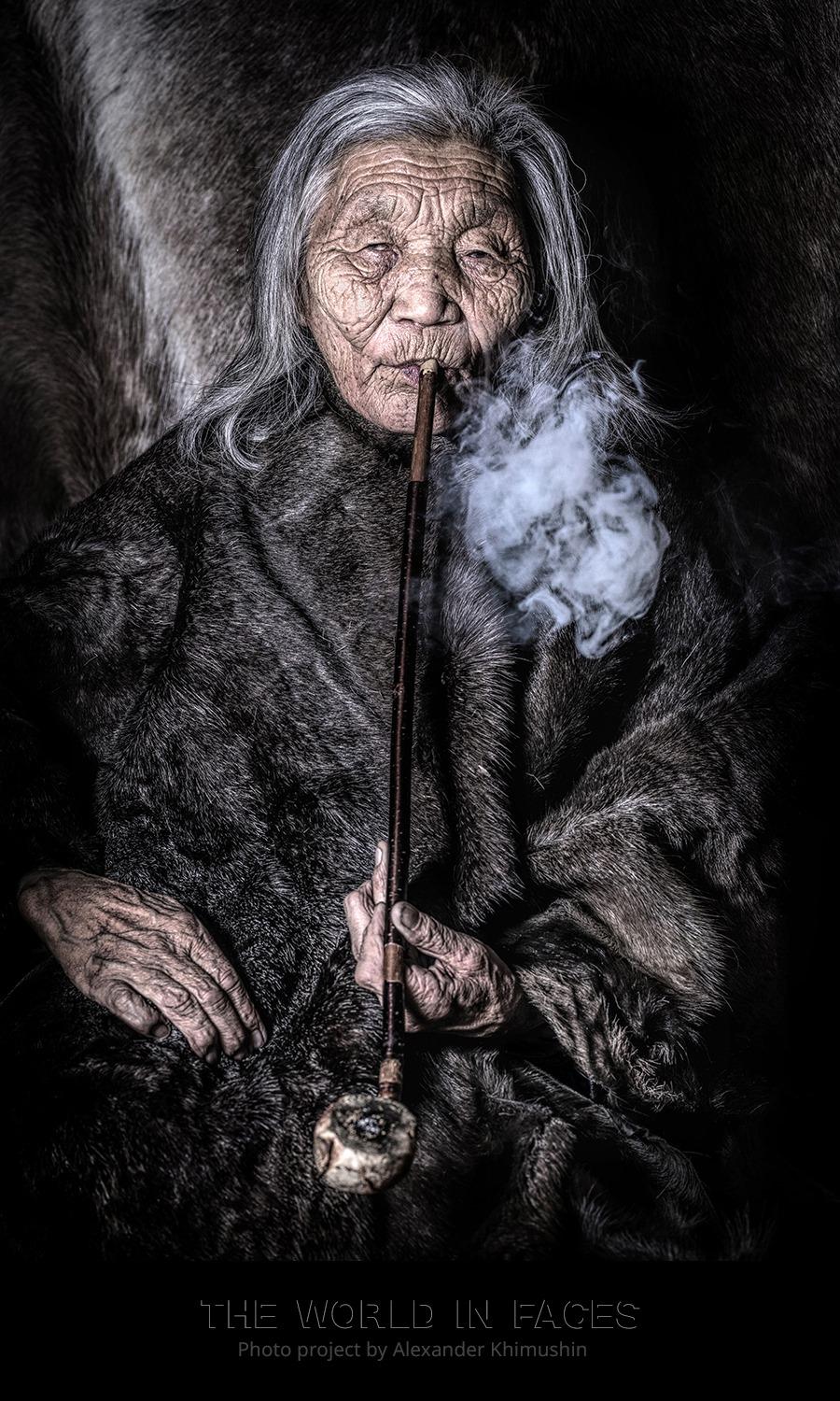 A portrait of Dukha Elder Ulzii Sandag from Darkhad Valley, Northern Mongolia (© <a href="https://www.facebook.com/xperimenter">Alexander Khimushin</a> / The World In Faces)