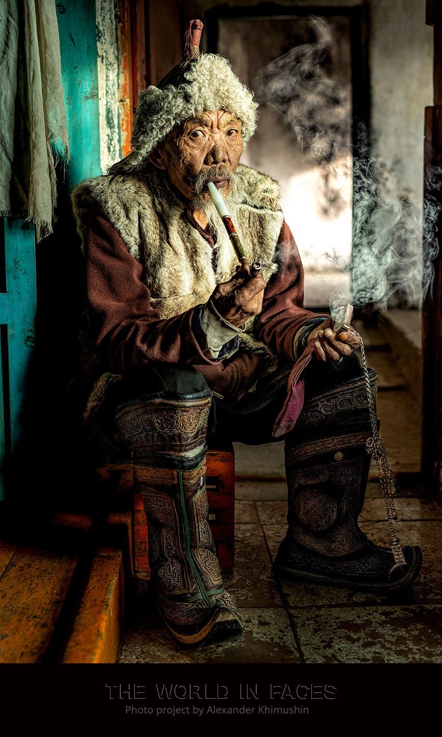 A Uriankhai man from as remote a location as one can imagine: somewhere in Khovd Aimag of Western Mongolia (© <a href="https://www.facebook.com/xperimenter">Alexander Khimushin</a> / The World In Faces)