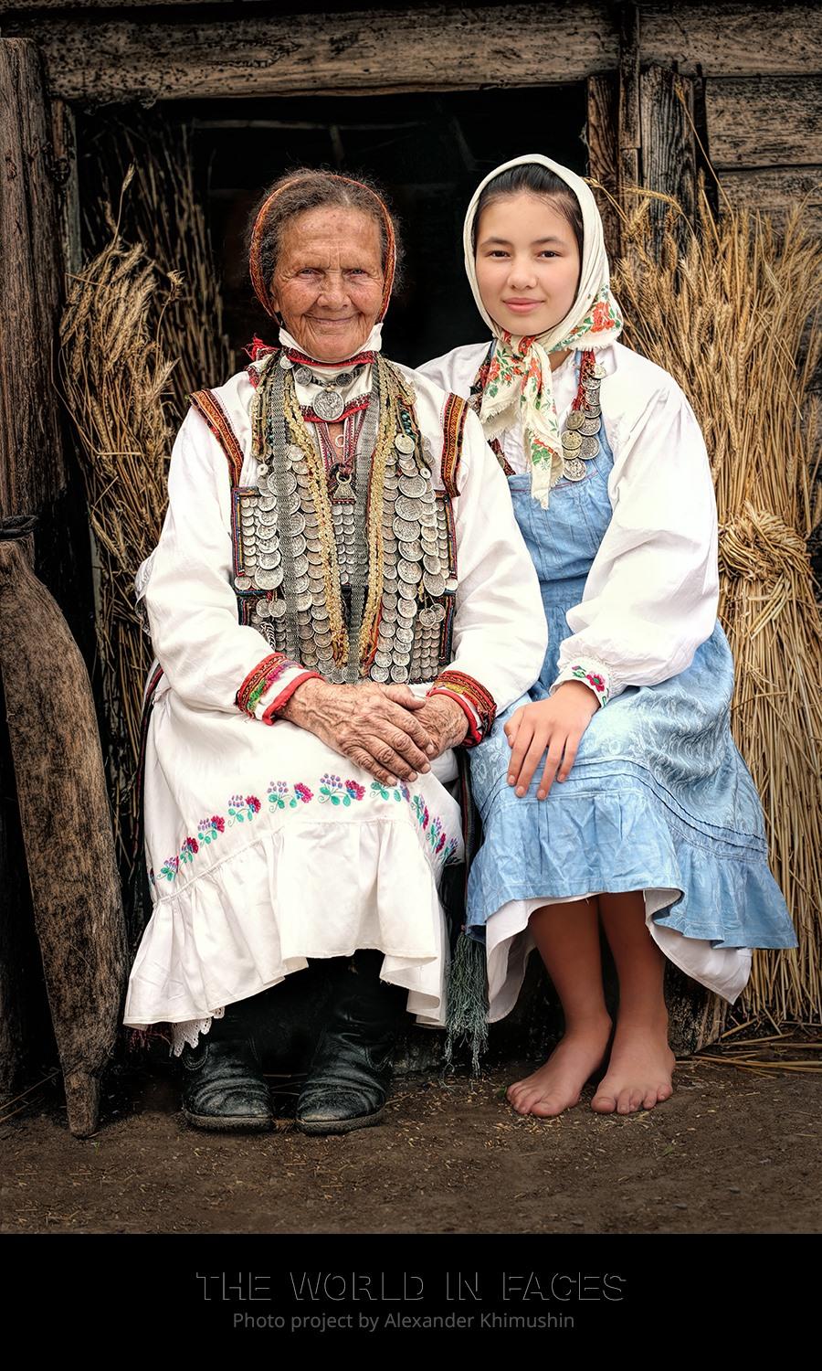 Chuvashi indigenous women from Urabagasy Village, Eterne, the Chuvash Republic (© <a href="https://www.facebook.com/xperimenter">Alexander Khimushin</a> / The World In Faces)