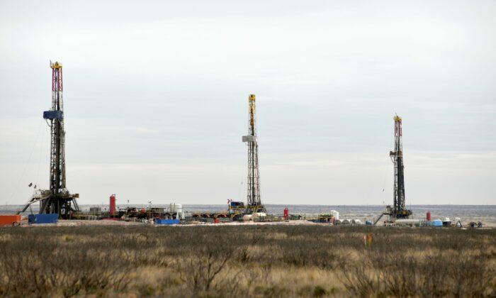 Ban on Federal Drilling Leases Would Cost Eight US States Billions, Study Finds