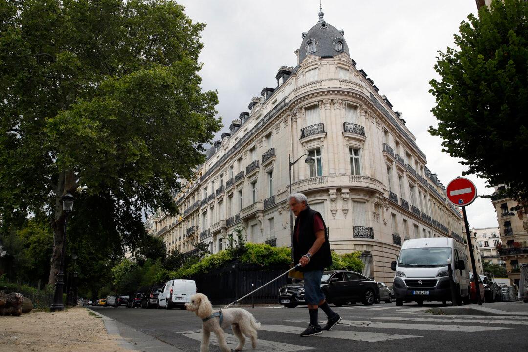 Epstein-Linked Modeling Agent Charged With Rape of Minors