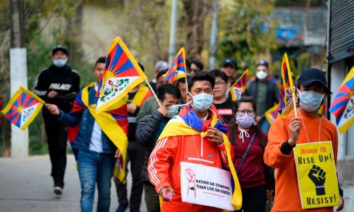 Tibetans in Exile Applaud Passage of US Bill That Condemns Beijing’s Interference in Dalai Lama Selection