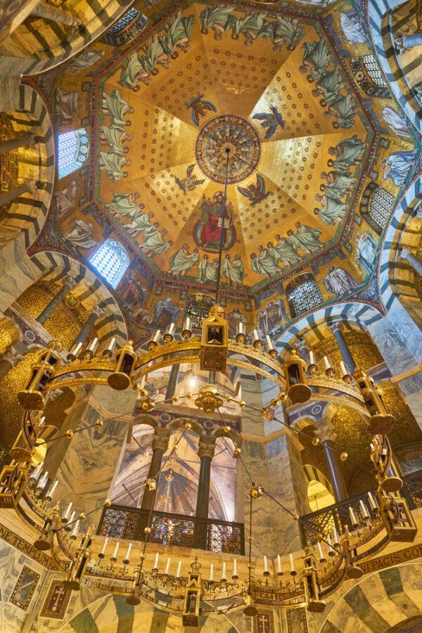 Beautiful mosaics from around 1880 grace the octagonal dome of the Palatine Chapel. (lingling7788/Shutterstock.com)