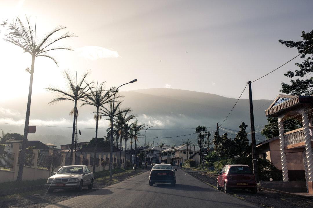 Bus Crash in Western Cameroon Kills 37, Injures 18