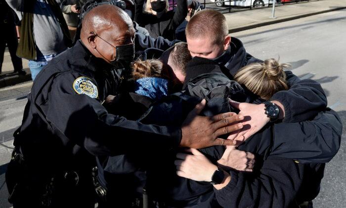 Nashville Police Officers’ Actions Before Bombing ‘An Inspiring Christmas Story:’ Mayor