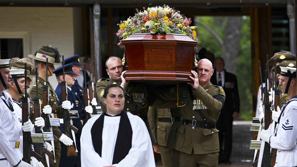 Former Governor General Michael Jeffery Remembered as 'Papa'