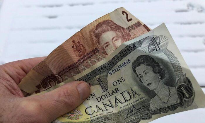 Final Countdown to Spend $1, $2 Bills in Stores as They Lose Status in 2021