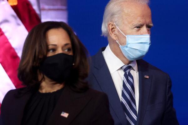 Democratic presidential candidate Joe Biden and vice presidential candidate Kamala Harris face reporters during a brief news conference in Wilmington, Delaware, on Nov. 10, 2020. (Jonathan Ernst  /Reuters)