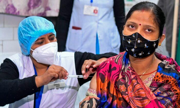 India Approves AstraZeneca’s COVID-19 Vaccine, Local Vaccine