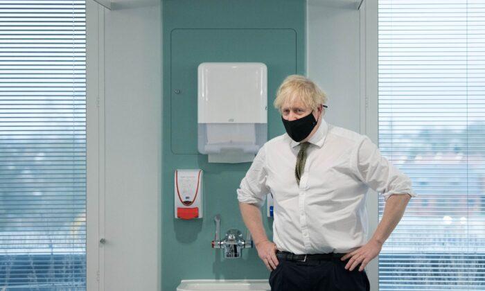 Boris Johnson Announces Full England Lockdown Amid New CCP Virus Variant Fears