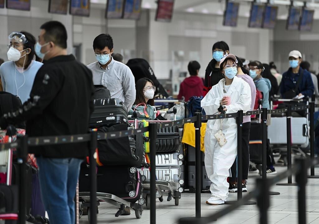 Requirement Preventing Unvaccinated Canadians From Travelling by Plane or Train to Be Challenged in Court