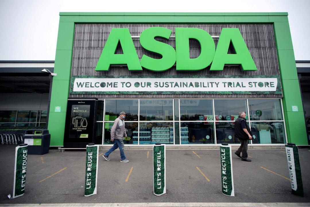 Asda Urges Britain’s Lockdown Shoppers Not to Stockpile