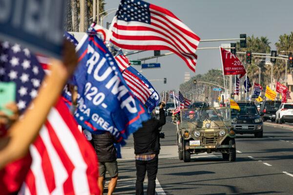 Demonstrators partake in a Stop The Steal Rally, in Huntington Beach, Calif., on Jan 6, 2021. (John Fredricks/The Epoch Times)