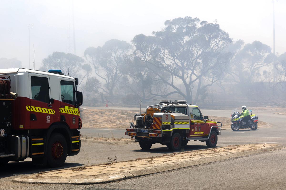 Western Australia Fire Crews to Battle Hot Dry Weather