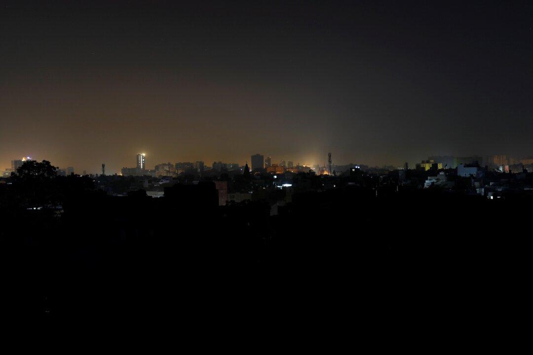 National Power Grid Breakdown Plunges Pakistan Into Darkness: Officials