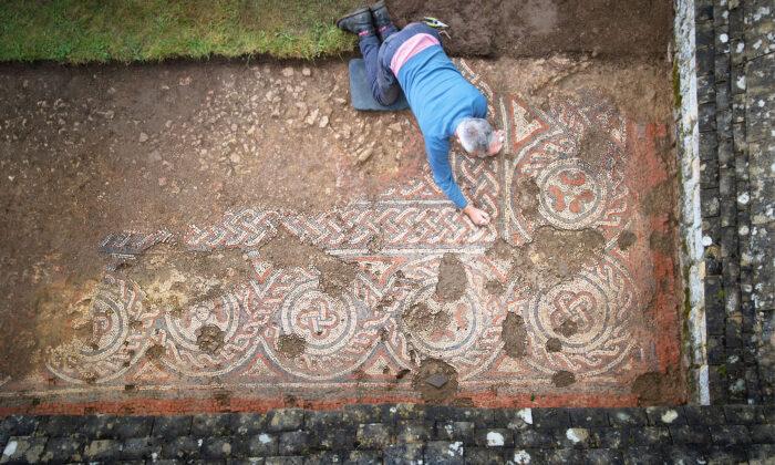 Archeologists Uncover the First Known Dark Age Roman Mosaic Crafted in Britain