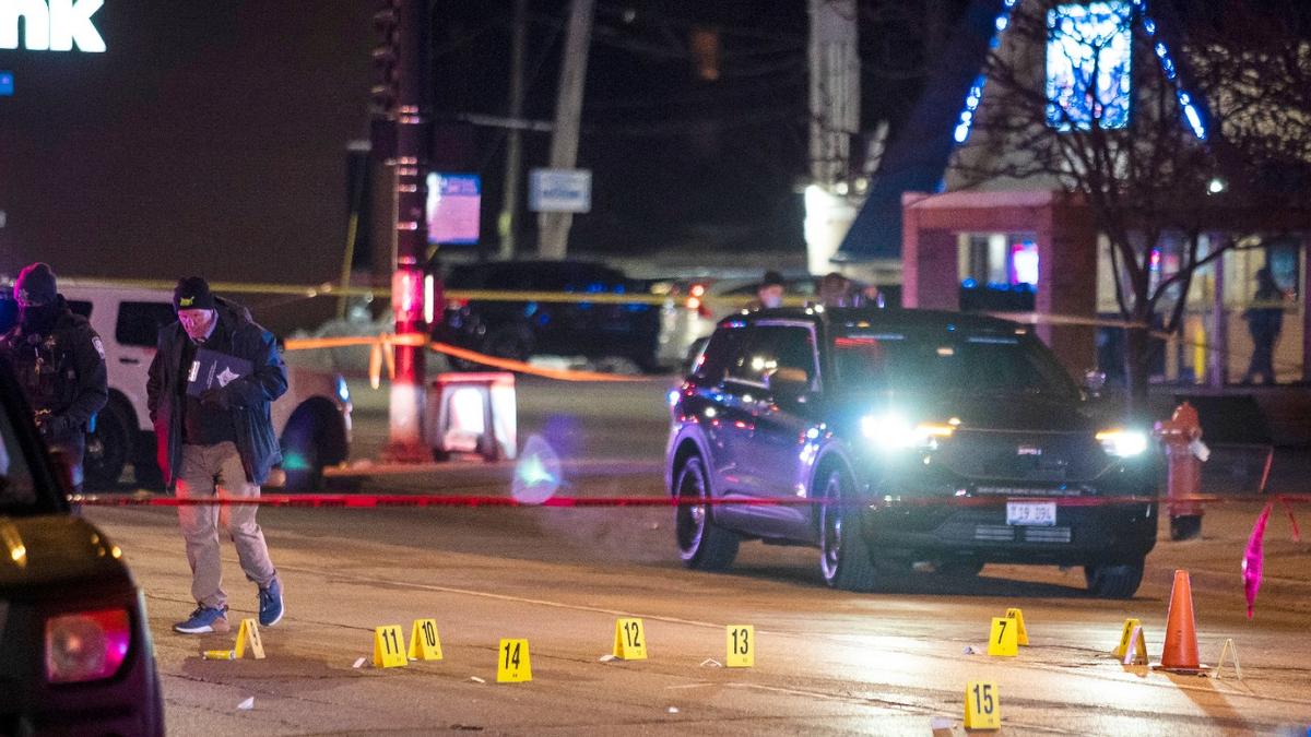 Police: Chicago Shooter Who Killed 3 Posted Social Media Rants