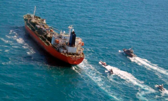 South Korean Delegation in Iran Over Seized Ship, Frozen Funds