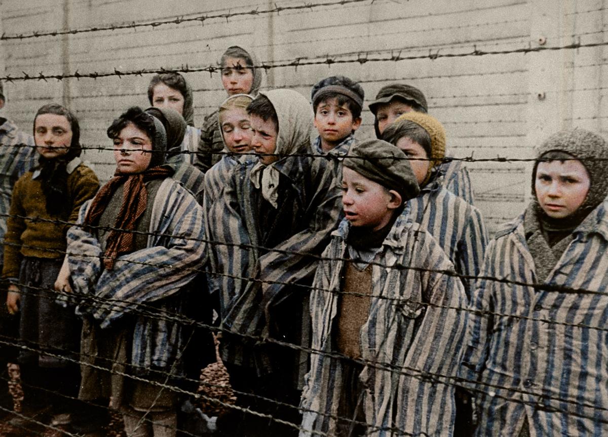<a href="https://collections.ushmm.org/search/catalog/pa14532">Belarussian State Archive of Documentary Film and Photography/United States Holocaust Memorial Museum</a>; © Colorized by Tom Marshall (<a href="http://www.photogra-fix.com/">PhotograFix</a>)