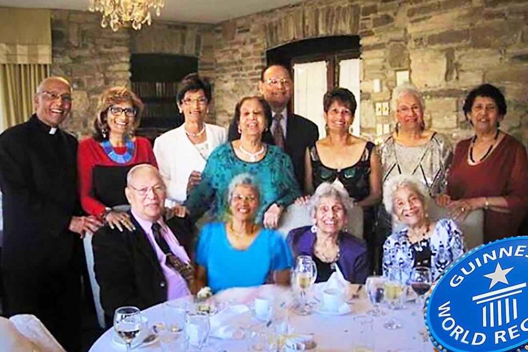 12 Siblings Set Record for the Highest Combined Age, Oldest Being 97 and Youngest 75