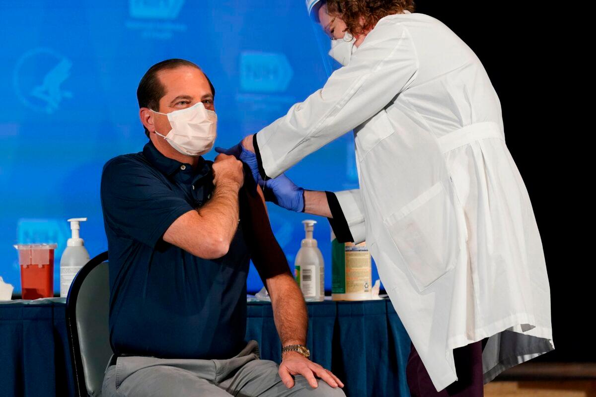 Health Secretary Alex Azar receives his first dose of the COVID-19 vaccine at the National Institutes of Health in Bethesda, Md., on Dec. 22, 2020. (Patrick Semansky/Pool/AFP via Getty Images)