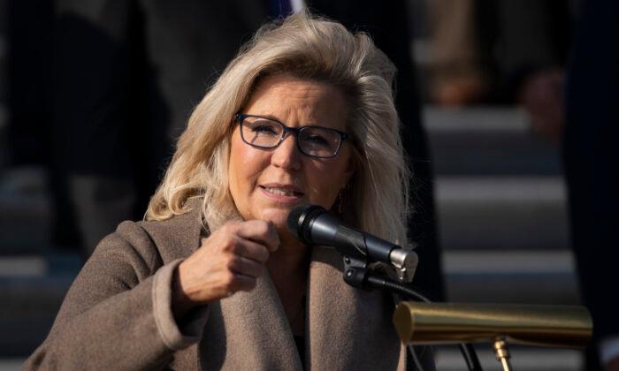 Conservatives Call for Liz Cheney’s Ouster From GOP Leadership for Supporting Impeachment