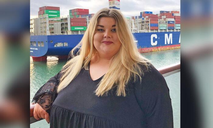 420lb Woman Who Wouldn’t Go Out to Eat Without Googling the Chair Size Loses Over 140lb