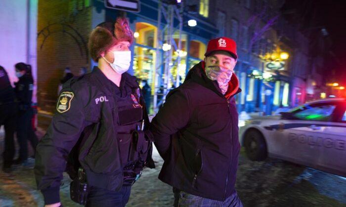 Opposition Party Calls for Changes to Quebec Curfew After Homeless People Ticketed