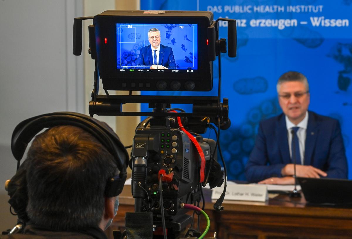 German Lockdown Loopholes Criticized as Deaths Hit New High