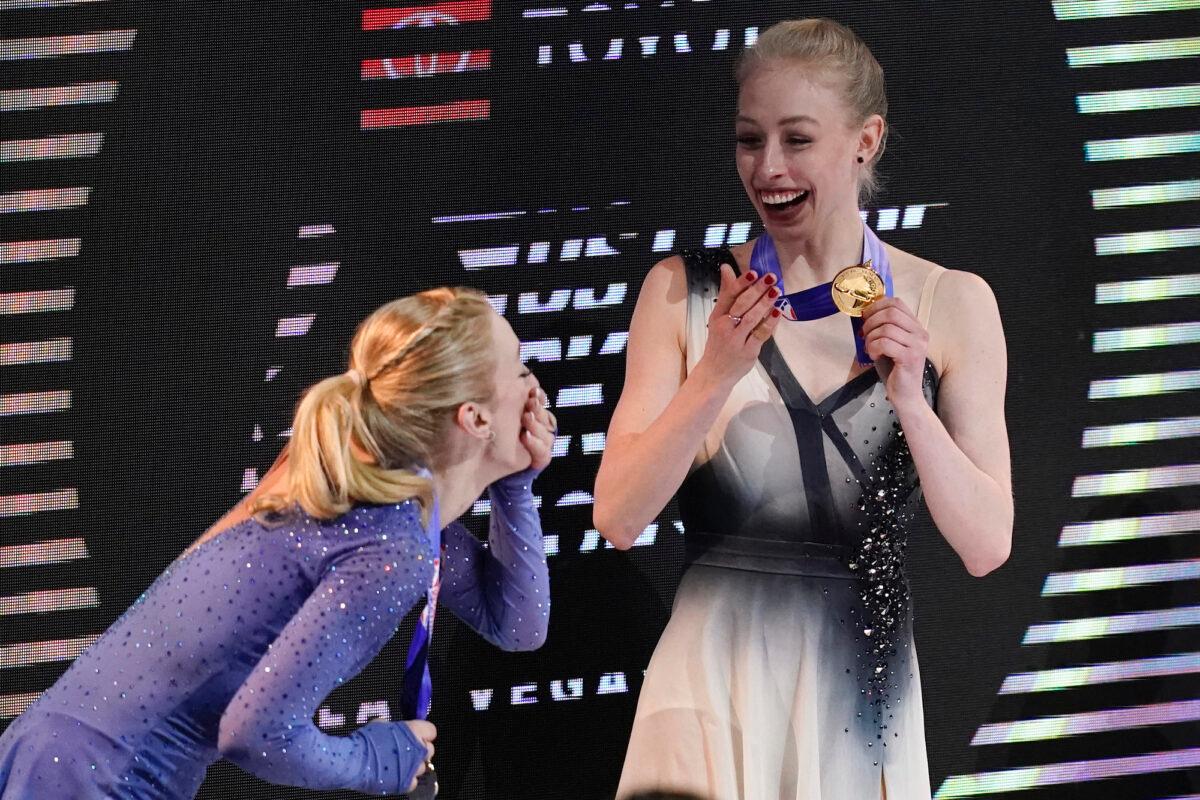 Second-place Amber Glenn (L) and first-place Bradie Tennell smile after receiving their medals at the U.S. Figure Skating Championships in Las Vegas on Jan. 15, 2021. (John Locher/AP Photo)