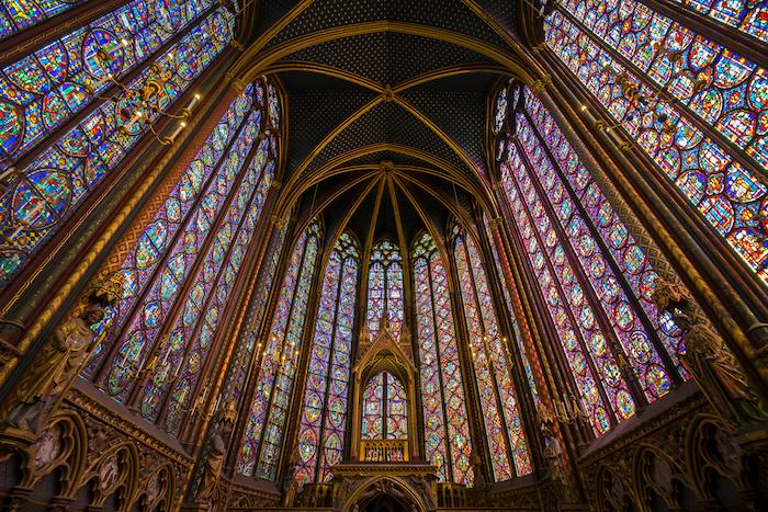 The upper chapel of Sainte-Chapelle in Paris where King Louis IX and his court came to worship. In the center is a 19th-century reliquary, which once housed the “Passion relics” that are now kept at Notre-Dame Cathedral in Paris. (Shutterstock)