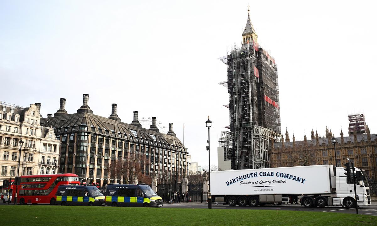 ‘Brexit Carnage’: Shellfish Trucks Protest in London Over Export Chaos