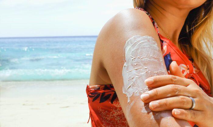 Sunscreen Chemical May Play a Part in Breast Cancer