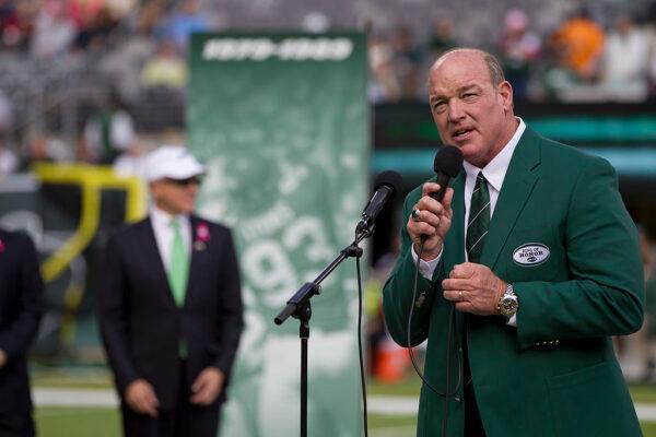 Marty Lyons speaks during his Ring of Honor Induction at halftime of the Pittsburgh Steelers versus New York Jets game in East Rutherford, N.J., on Oct. 13, 2013. (Mitchell Leff/Getty Images)