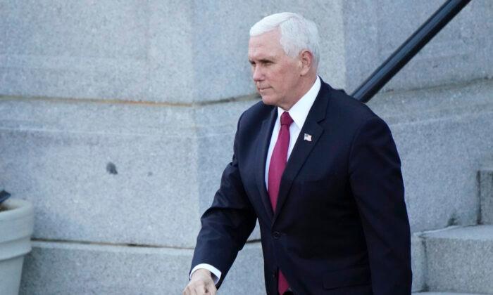 Mike Pence Returns Home to Indiana, Says Being Vice President ‘Greatest Honor of My Life’