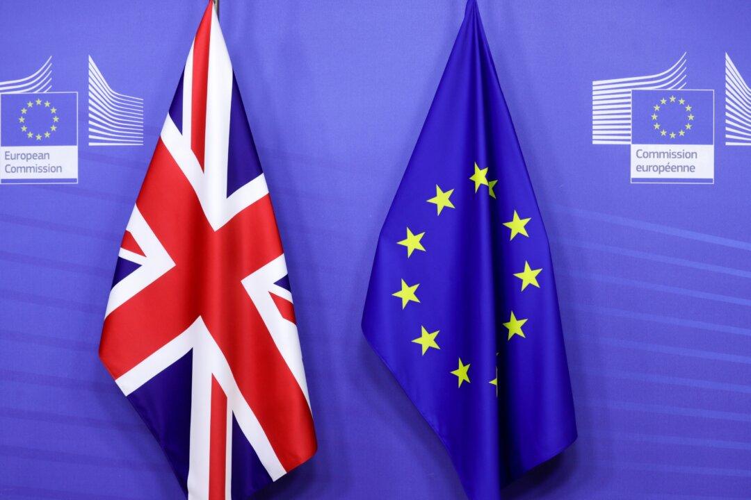 UK Balks at EU Demand of Full Diplomatic Status for Ambassador